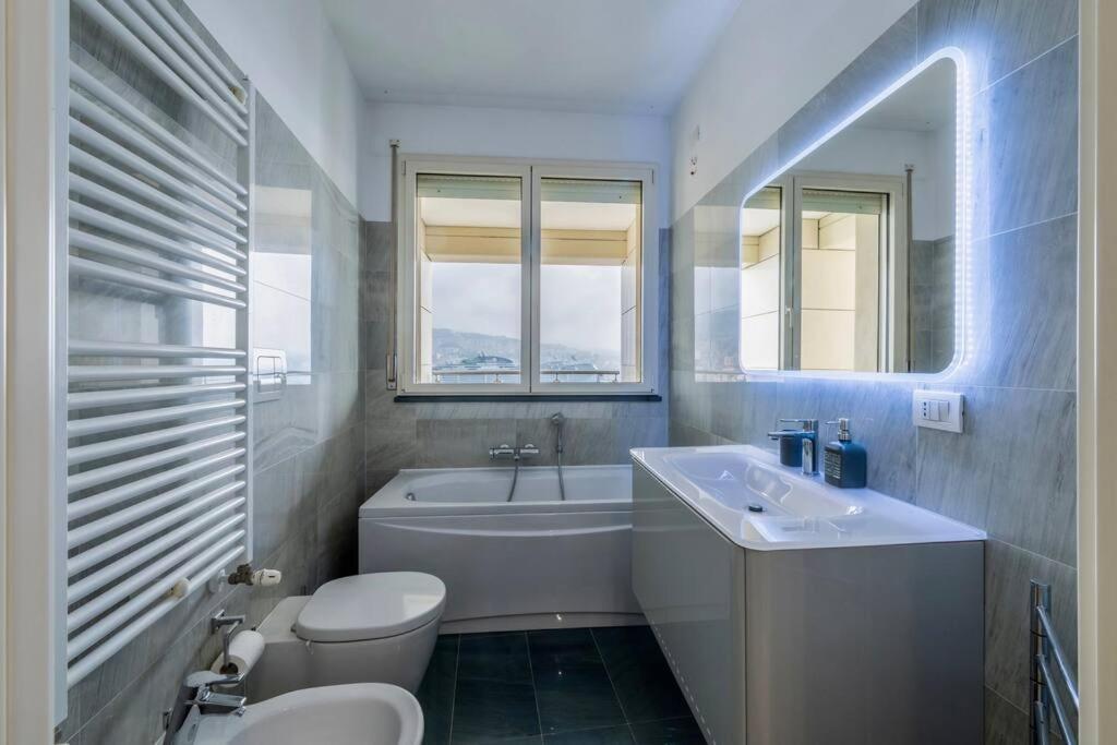 5 Stars Apart Sea View Génova Exterior foto